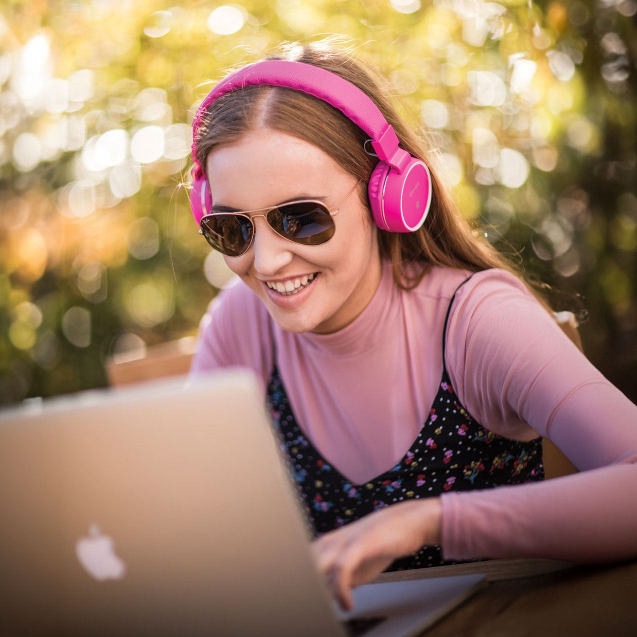Bluetooth Headphones RECHARGABLE WIRELESS Music SD Card Slot PINK