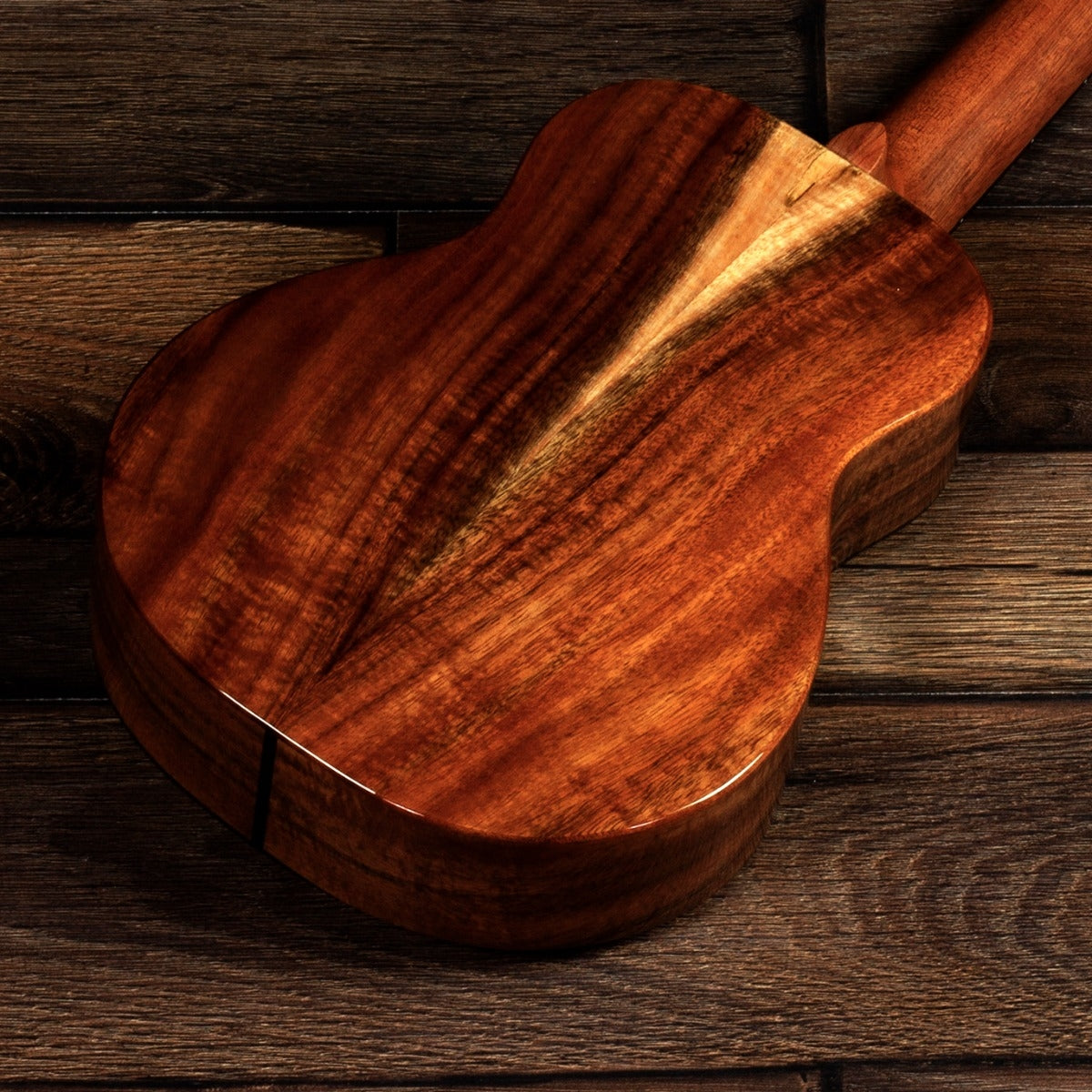 Barnes & Mullins Concert Ukulele - Solid Spruce & Acacia With Gig Bag