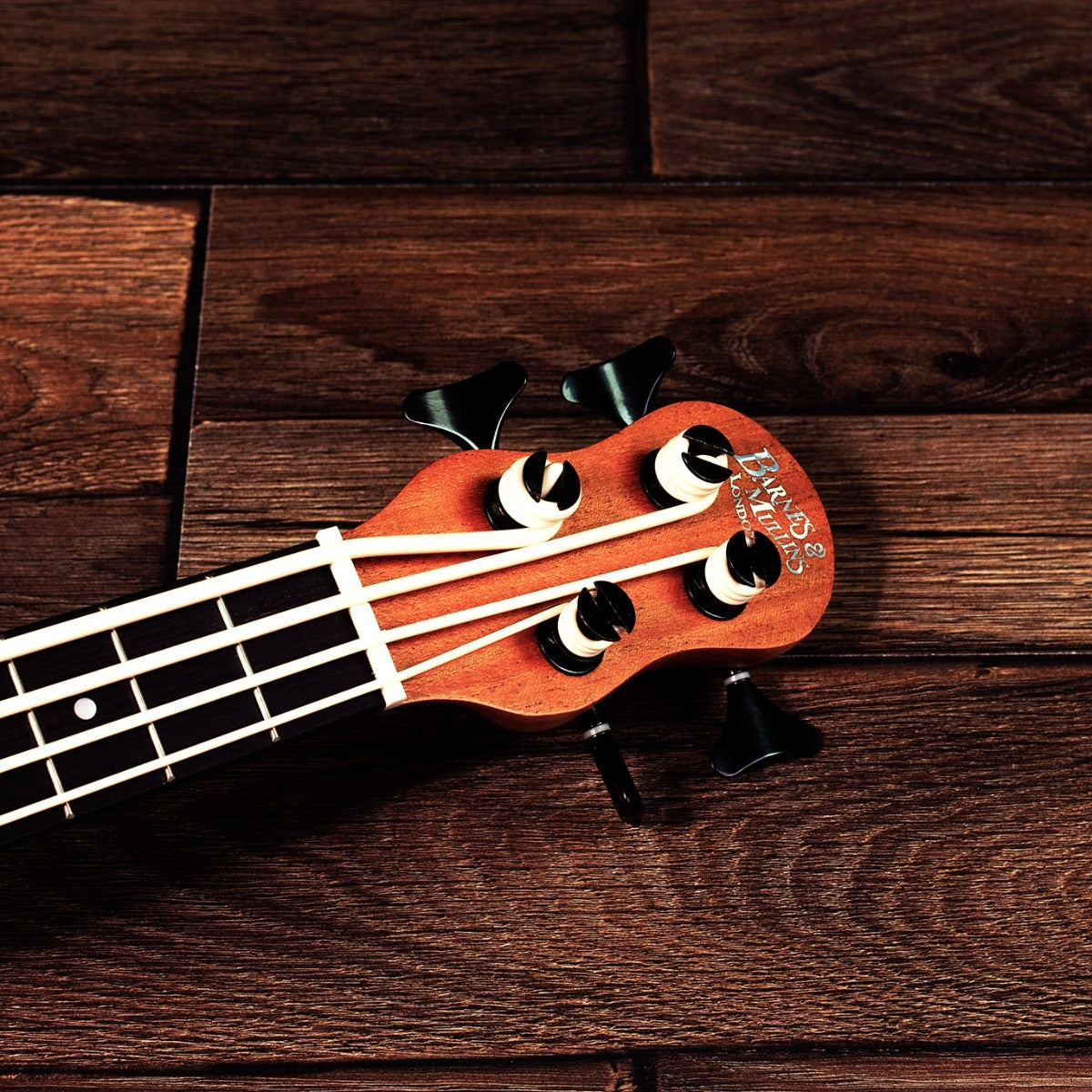 Barnes & Mullins Bass Ukulele - Mahogany BMUKB1